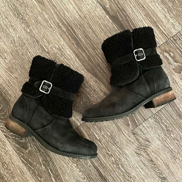 UGG WOMEN'S BLAYRE II WATER RESISTANT BOOTS - Picture 1 of 8
